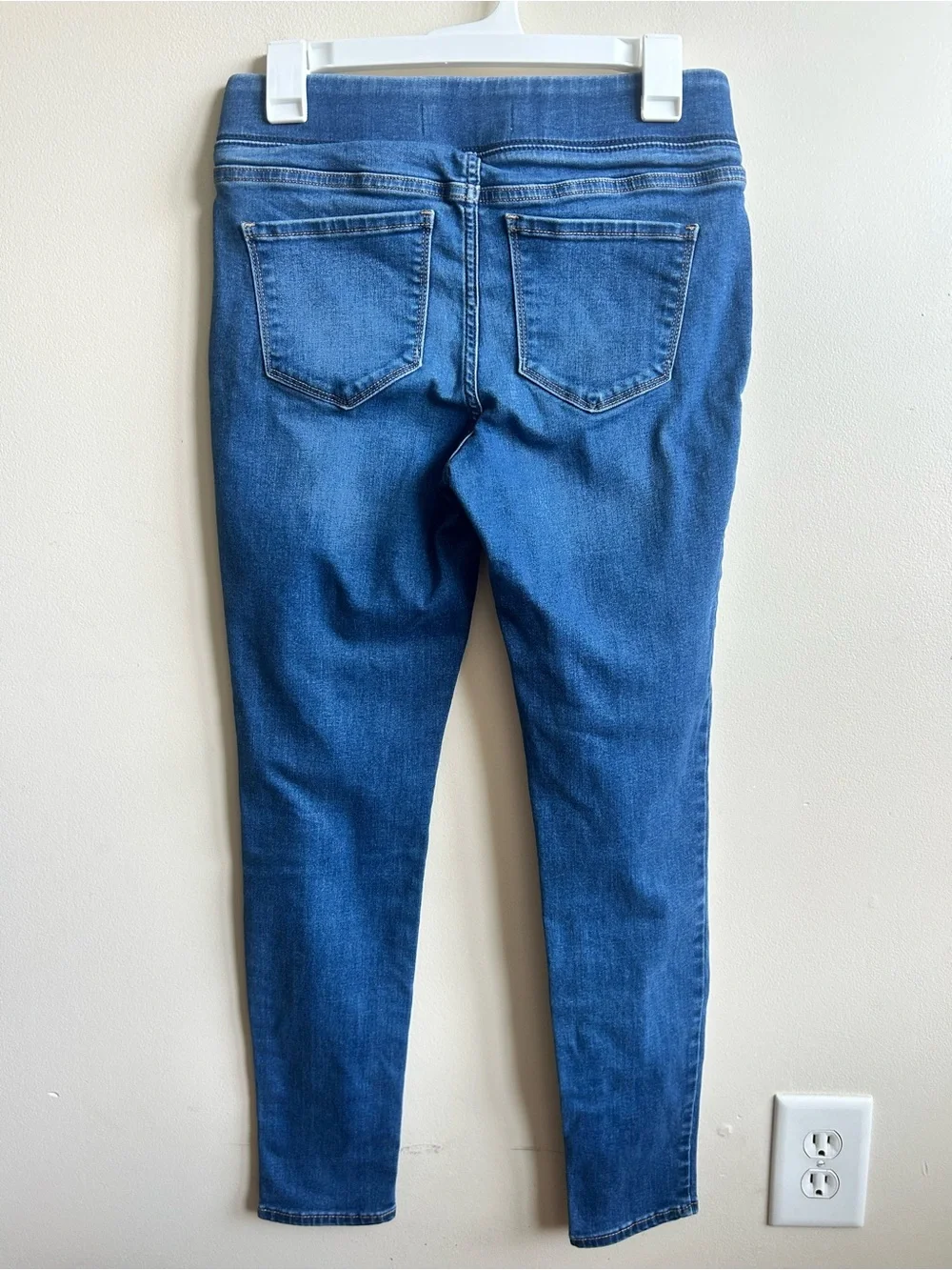 Old Navy Women’s Medium Wash Rockstar Jeggings Jean Leggings Skinny Jeans Size 8